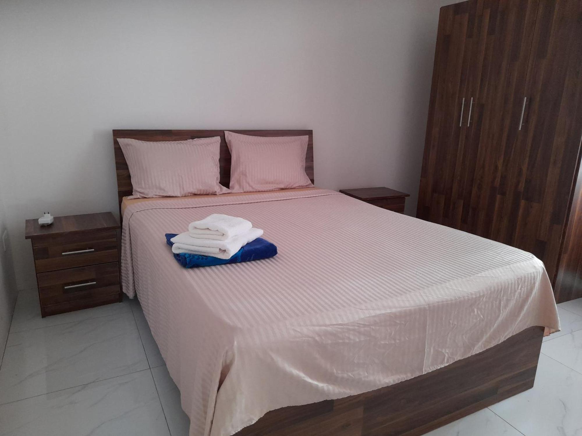 R & L Seaside Appartment Flic en Flac ภายนอก รูปภาพ